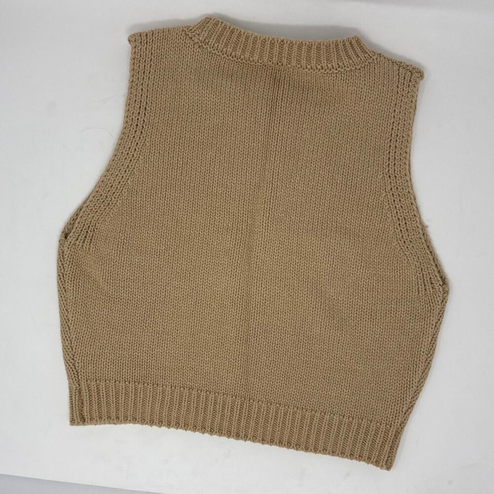 Le Lis beige cropped sweater vest Size L